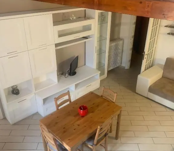 Odeon In Centro A Livorno